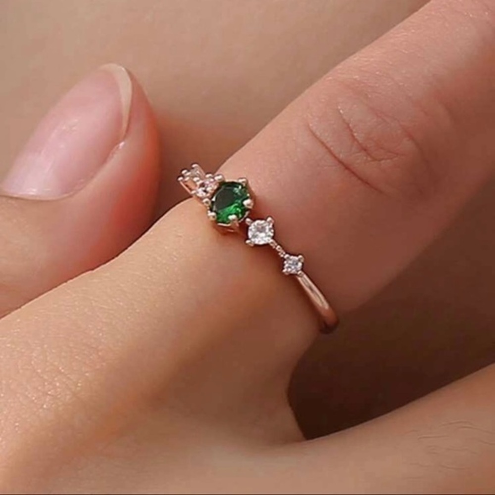 3/$30 💛 Rhinestone Ring